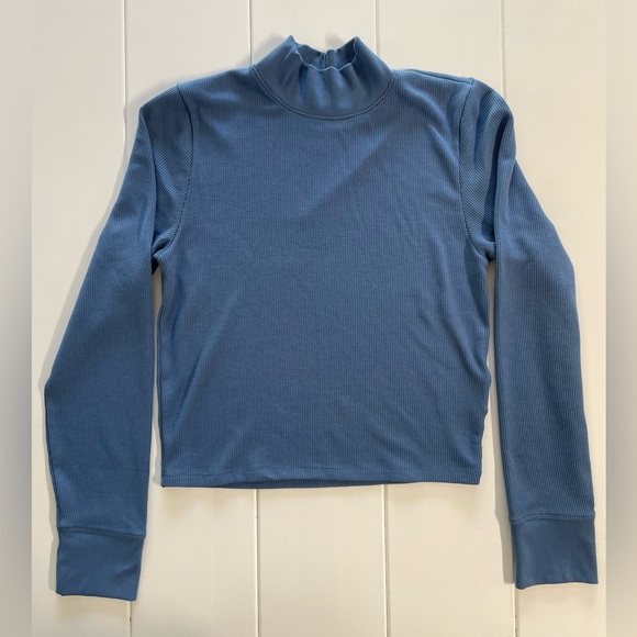 American Eagle Blue Cropped Turtle Neck, Size XL, EUC - Picture 2 of 7
